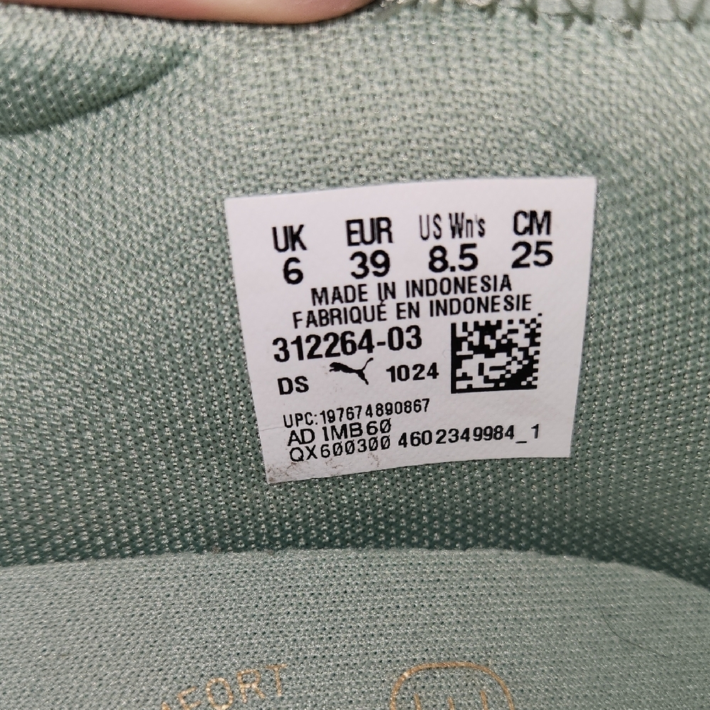 Puma Women's Sage Green & Gold Sneakers, Size 8.5, Like New - Picture 7 of 7